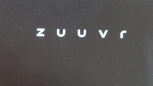 ZUUVR Logo